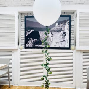 white 24" latex balloon