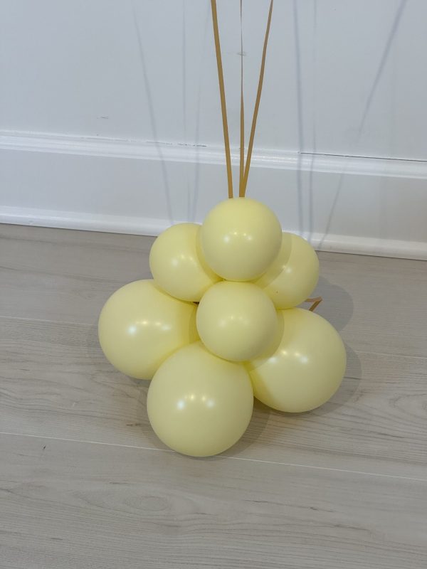 pastelly base weight in pastel yellow