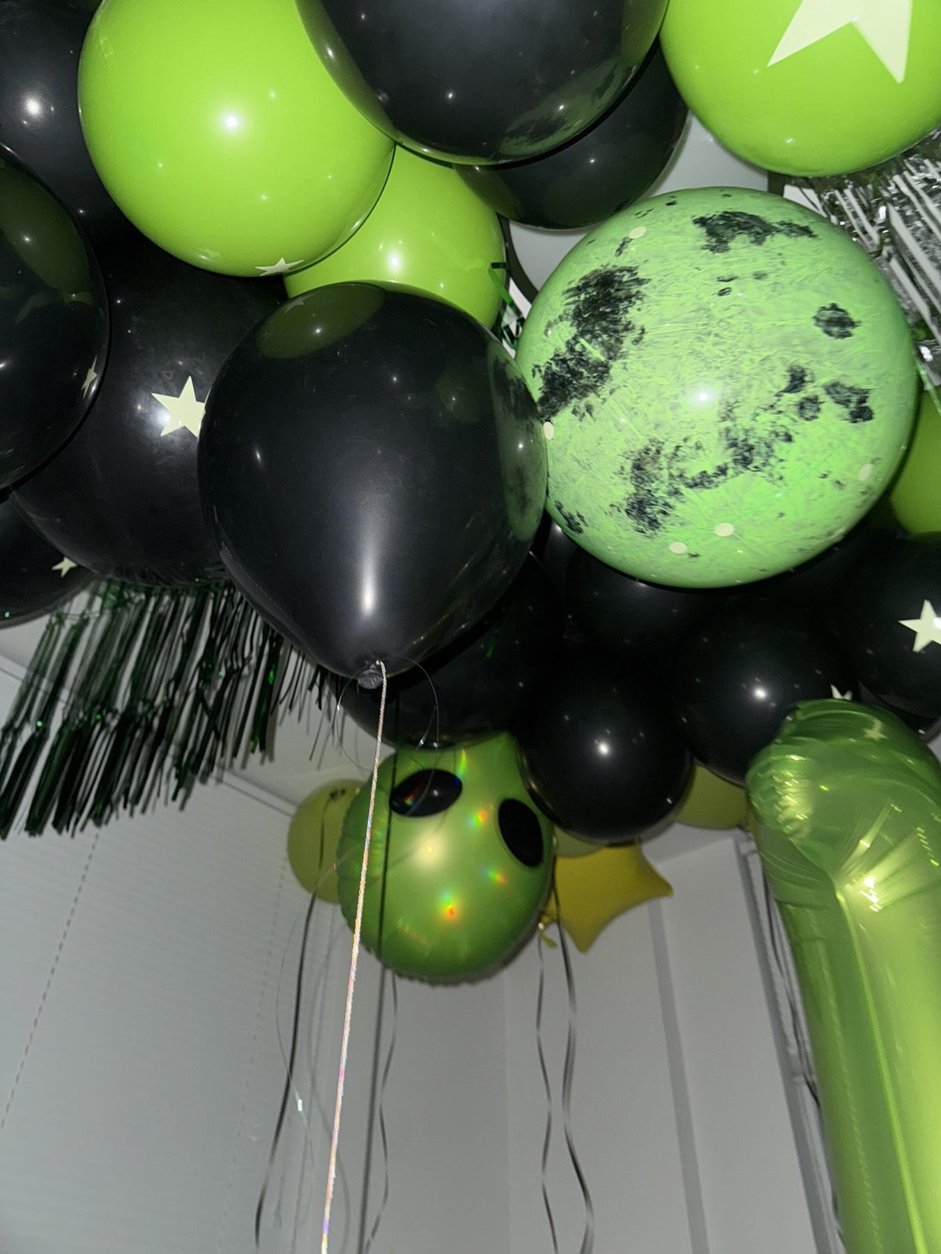 Alien balloon
