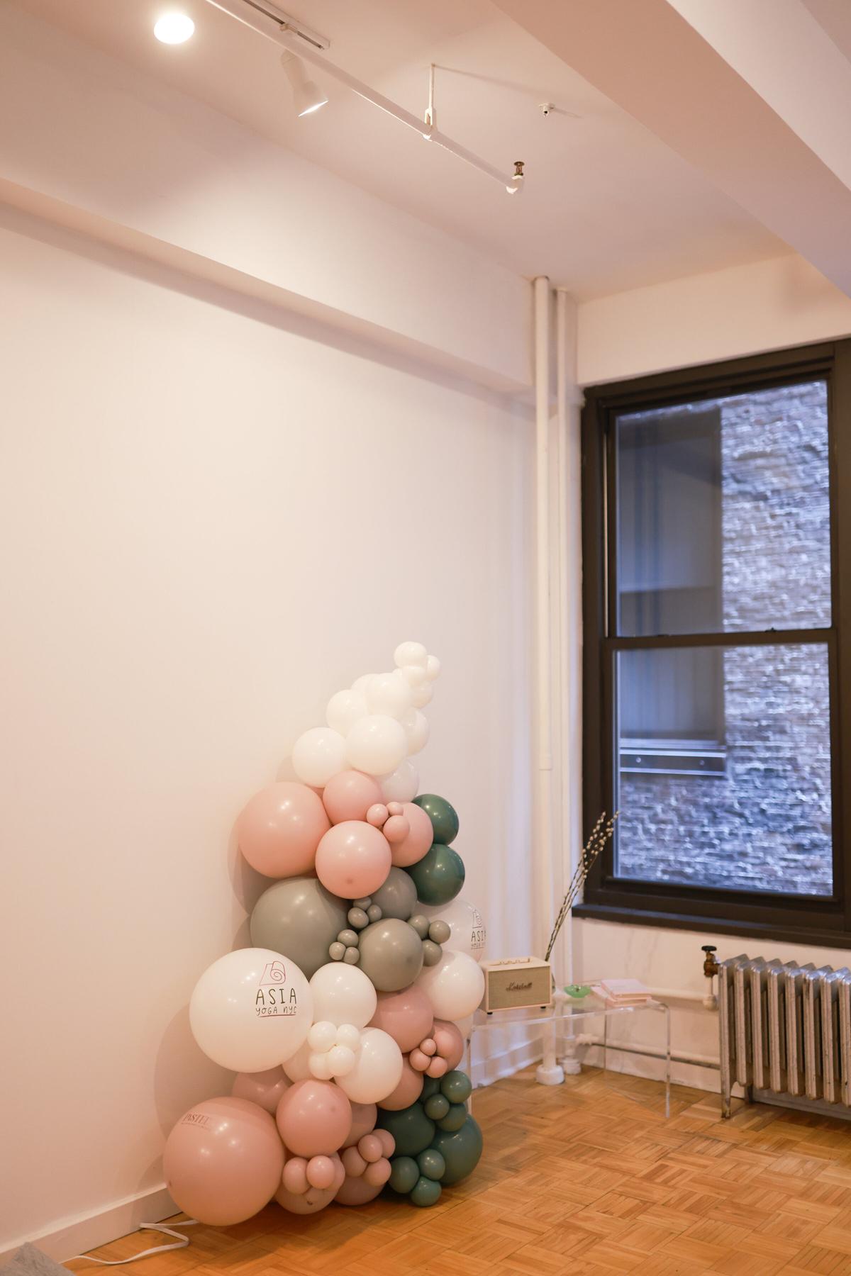 Asia yoga balloon