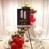 Easel balloon garland